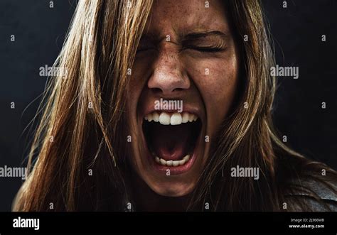 Nightmare Dark Woman Scream Hi Res Stock Photography And Images Alamy