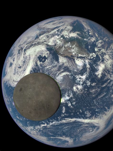 Incredible Photo Captures The Dark Side Of The Moon Earth And Space