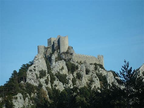 Monuments Et Architecture Château De Puilaurens Puilaurens