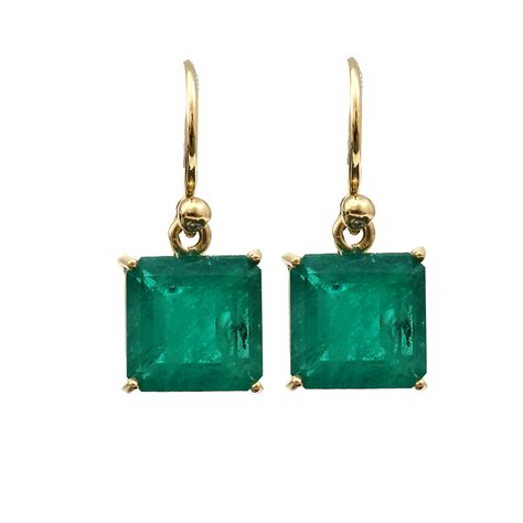 Irene Neuwirth...COLOMBIAN EMRLD DRP EAR | Emerald earrings, Irene neuwirth jewelry, Emerald ...