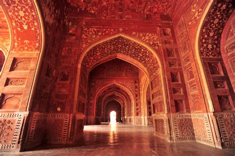 There are many rooms in the fort or tomb, these are supposedly kept closed since the time of shah jahan. Travel Advice: New Toronto Star Travel feature tells you ...