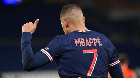 His full name is kylian mbappé lottin. Paris: Kylian Mbappé spricht über seine Zukunft - dann ...