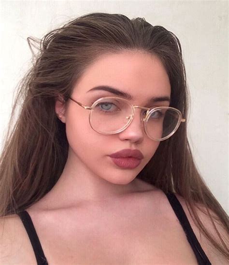 geek glasses fashion beauty girl fashion wearing glasses sexy lips girls with glasses