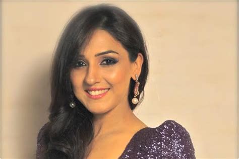 As in 2018) in delhi neeti, along with her sisters, grew up in a strict and disciplined environment. Neeti Mohan Family Photos, Husband, Sister, Age, Date of Birth