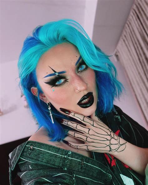 queen of chaos 🥦 on instagram wait shes back to blu how dare she feeling cute doe might