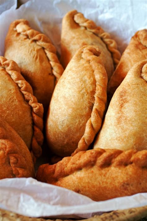 47 Pinoy Fried Chicken Empanada Recipe Images Food Recipes Fried Chicken