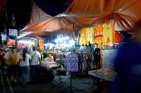 It also has a variety of goods, ranging from. Jalan Satok Sunday Market, Kuching | Location Map ...