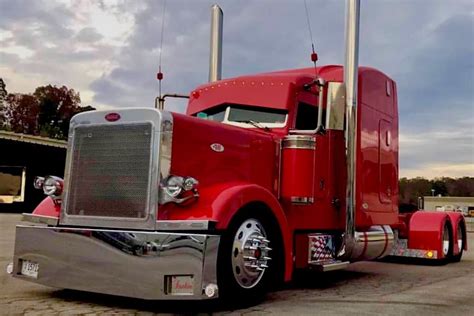 Red Pete Big Trucks Peterbilt Trucks