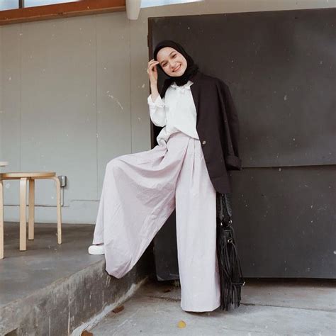 Maybe you would like to learn more about one of these? √ 50+ Inspirasi OOTD Hitam Putih Terbaru Kekinian 2020