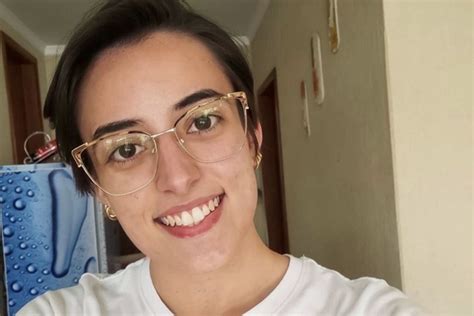 É Com Grande Pesar Que Informamos O Falecimento De Isabella Brandani Cruz