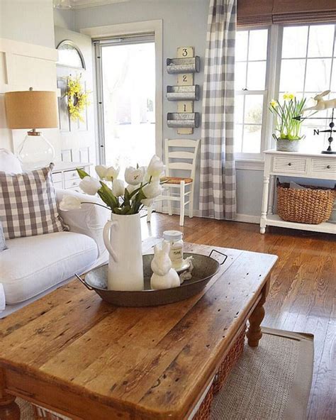 Farmhouse Living Room Simple Decor — Teracee