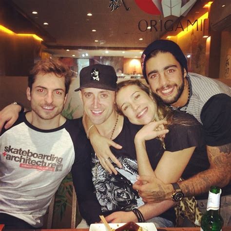 Vou fazer um #tbt hoje e é sobre o @cansei_vendi. Pedro Scooby comemora aniversário com Luana Piovani e ...