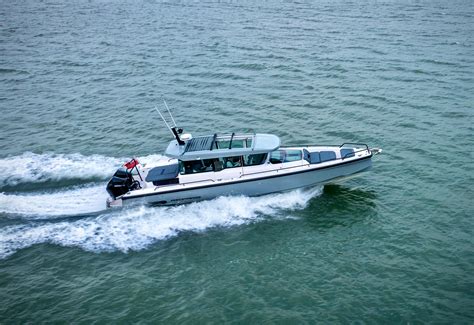 2021 Axopar 37 Xc Cross Cabin Motor Yacht For Sale Yachtworld