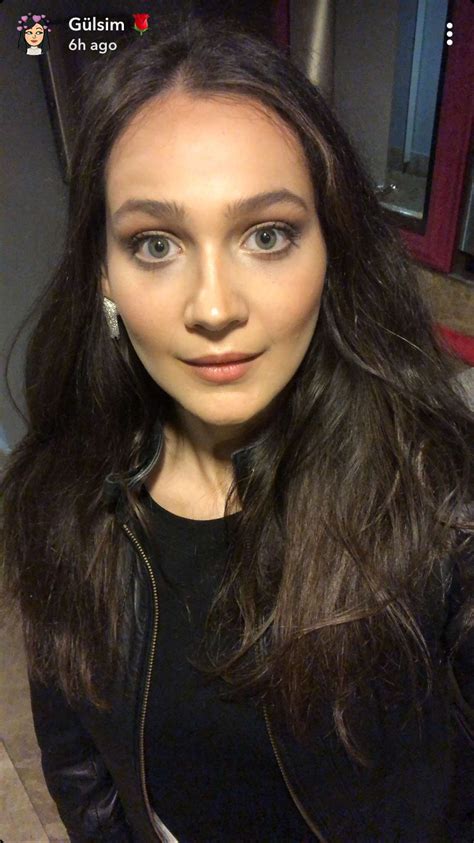 Gülsim ali, 1993 yılında ruscuk, bulgaristan'da doğmuştur. Gülsim ali 🌷@joud | Ünlüler, Ilham