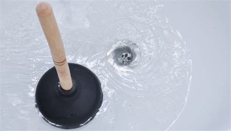 5 Reasons Your Bathtub Wont Drain And 8 Ways To Fix It Best Home Fixer
