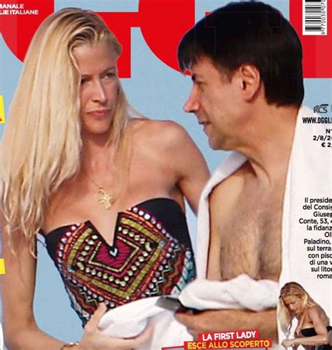 Età, vita e carriera della compagna di giuseppe conte. Giuseppe Conte e la fidanzata Olivia Paladino: nuove foto ...