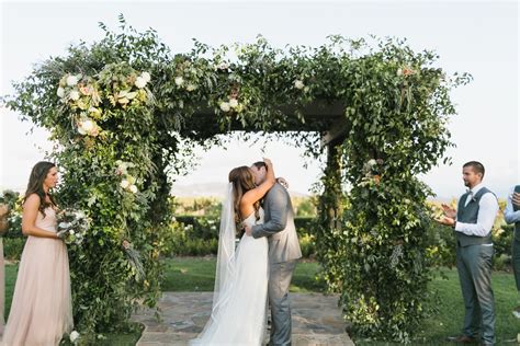 You Wont Believe This Couple Planned Their Winery Wedding In Just