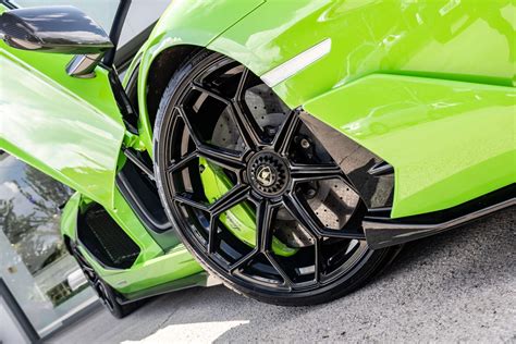 Lamborghini Aventador Svj Green Oasis Limo