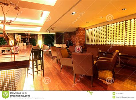 5ème édition en france de ce concours réunissant des meilleurs baristas français. Bar de salon photo stock. Image du plaisir, glace ...