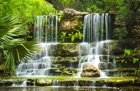 7 Best Central Texas Waterfalls to Add to Your Summer Bucket List!