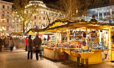 Budapests Christmas Markets Winter Made Cosy And Cool Budapest