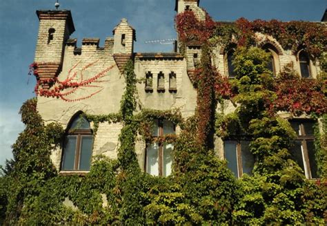 Häuser die in lichterfelde zum verkauf stehen finden sie hier. Denkmal des Monats Oktober: Die "Lilienthal-Burgen" von ...