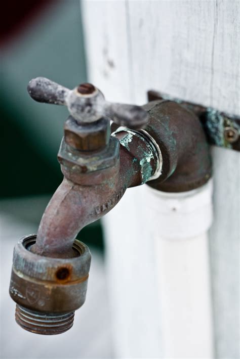 How To Shut Off Outside Faucets For Winter - Winterizing Outside Faucets