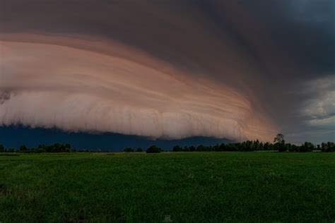 Spectacular Nighttime Shelf Cloud In Poland On July 2nd