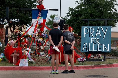 Officer Who Killed Texas Mall Shooter Hailed As A Hero