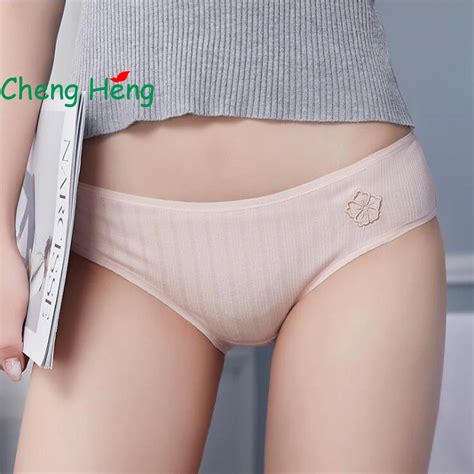 Cheng Heng New Japanese Girls Low Waist Cotton Underwear Cute Embroidered Girls Underwear Sexy