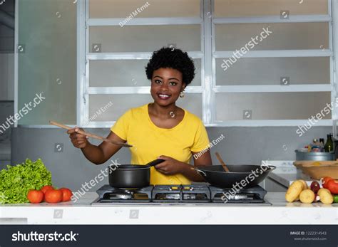 34512 African Woman In Kitchen Images Stock Photos And Vectors