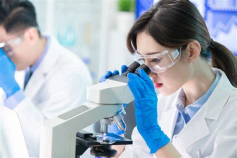 A Comprehensive Guide To Become A Medical Laboratory Technician