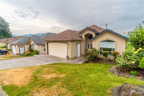 8 - 47470 Chartwell Drive, Chilliwack — For Sale @ $759,000 | Zolo.ca