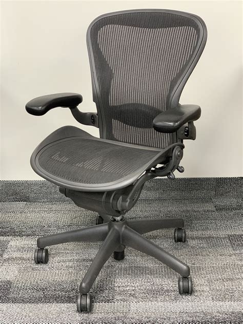 Herman Miller Aeron Size B In Graphite Fully Loaded