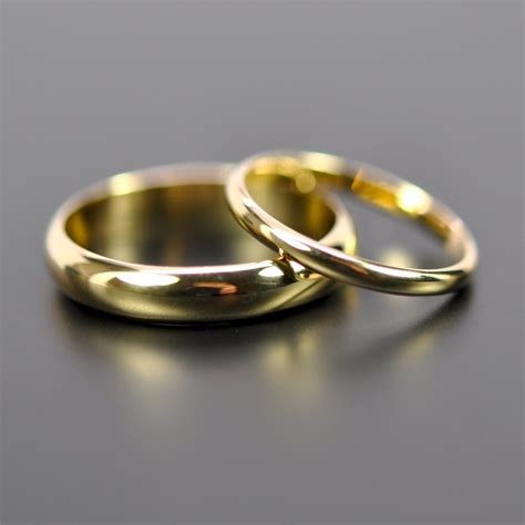 18k Yellow Gold Classic Wedding Band Set His And Hers Rings Etsy