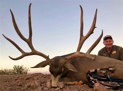World Record Typical Mule Deer Got Hunts