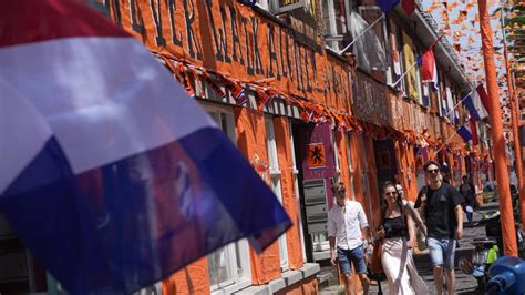 Dutch Street Turns Totally Orange In Support Of National Team Sports