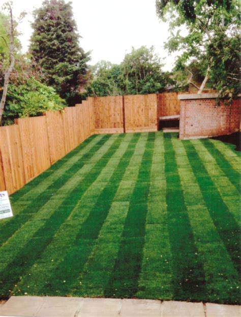 Turfing In Southgate North London New Turf Top Soil Winchmore Hill