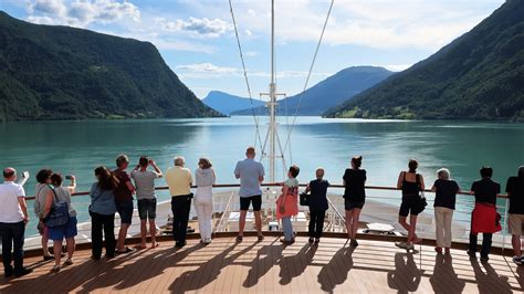 Norway Fjord Cruise Reveals Beauty Of Sognefjord
