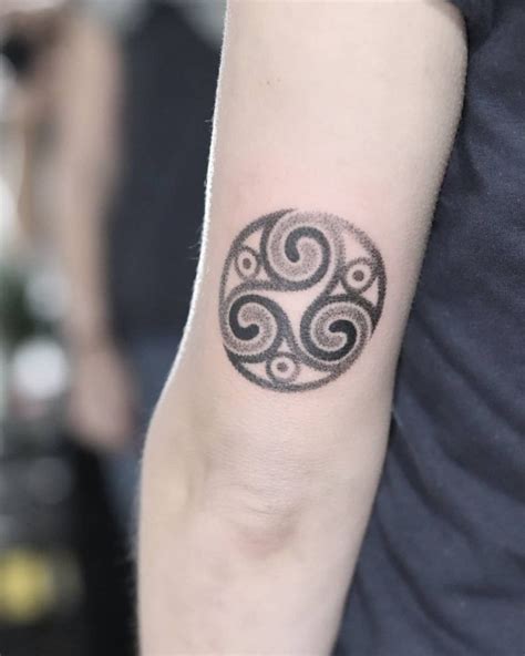 30 Pretty Triskelion Tattoos You Will Love Style Vp Page 15