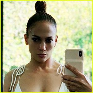 Jennifer Lopez Flaunts Her Hot Bikini Body In Mirror Selfie After Valentines Day Bikini