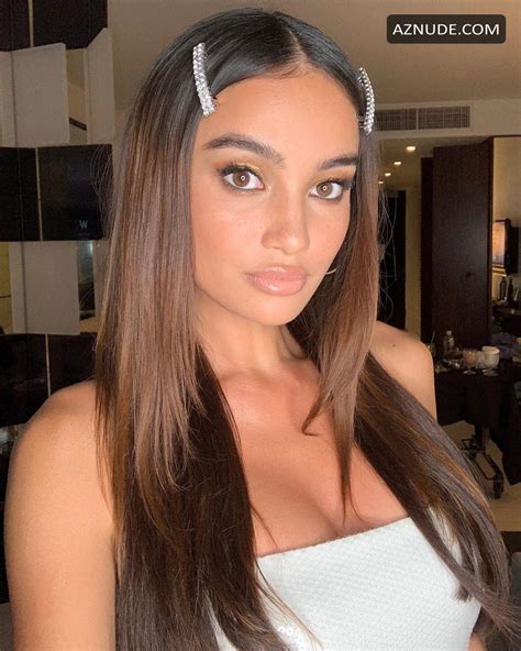 Kelsey Merritt Sexy And Nude Instagram Photo Collection