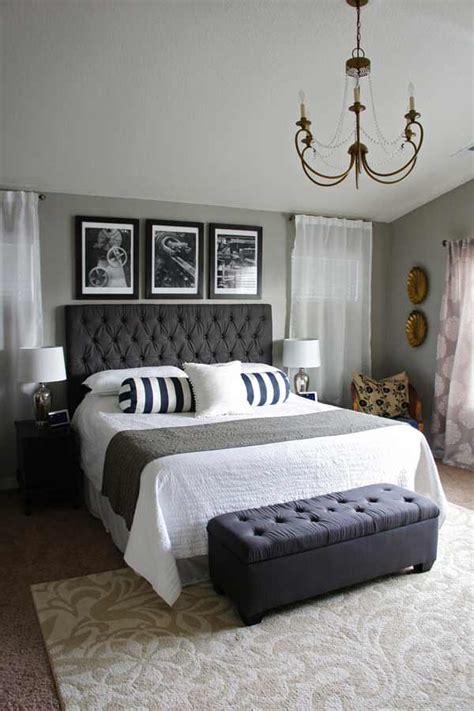 Soothing gray is a good choice for the master bedroom, with a wide range of shades from which to choose. 25 beautiful master bedroom ideas - My Mommy Style