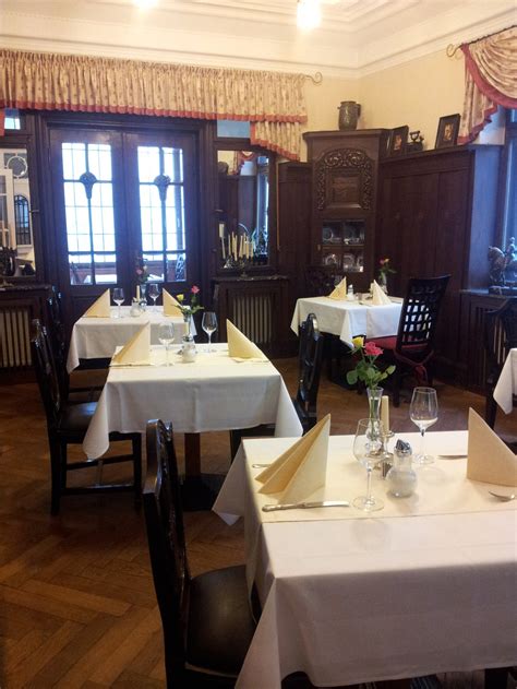 Am schönen rosengarten in bad kissingen befindet sich das villa thea kurhotel. Restaurant Weisses Haus in Bad Kissingen