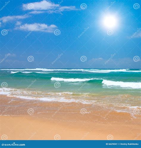 Peaceful Beach At The Start Of The Day Clear Blue Sky Located In Los