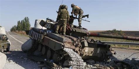 Shelling Other Clashes Throw Ukraine Cease Fire Into Deepening Peril