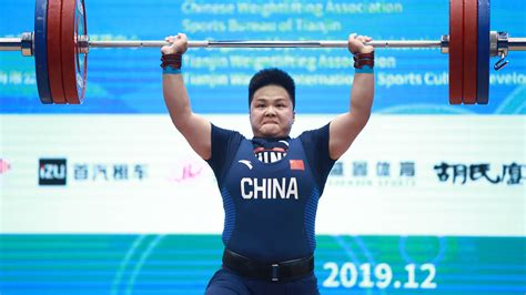 It was a special moment. China's Li Wenwen and Wang Zhouyu crown at IWF World Cup ...