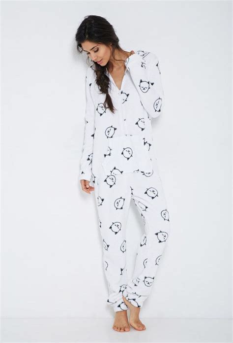 For example, your cat will be counting sheep on her way to dreamland with these frisco bouncy sheep print cat fleece pajamas. 291 best Forever 21 Pajamas images on Pinterest