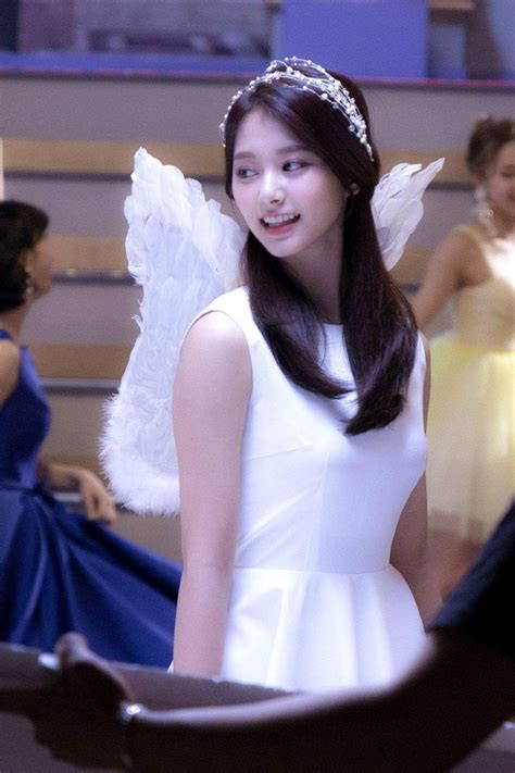 5 Reasons Why Twices Tzuyu Is Truly A Princess Koreaboo