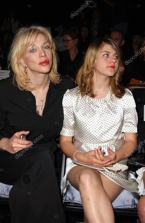 Courtney Love And Daughter Frances Bean Cobain Stock Editorial Photo © S Bukley 17339633